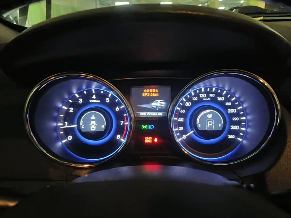 Hyundai Sonata 2012 2011 2.0L Auto Supreme Edition