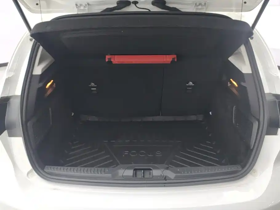 Ford Focus 2023 2022 Hatchback EcoBoost 180 Auto Speed Edition