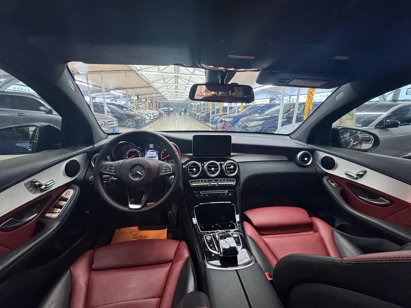 Mercedes-Benz GLC Coupe 2019 GLC 200 4MATIC Coupe SUV фото 11