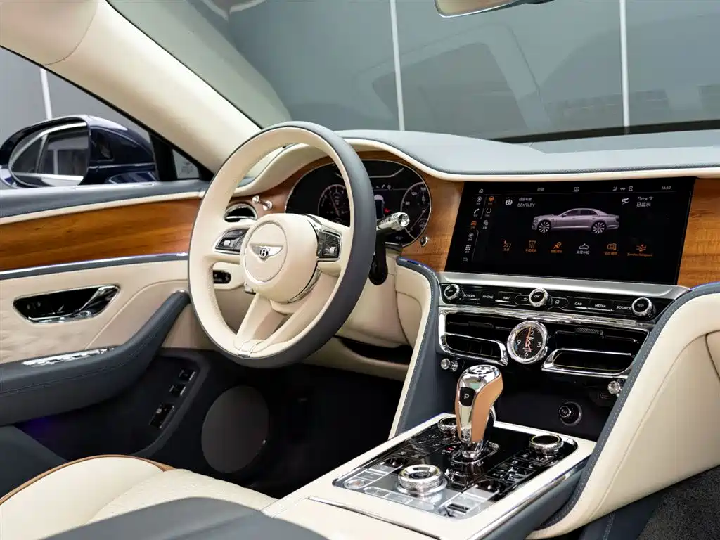 BENTLEY FLYING SPUR PLUG-IN HYBRID