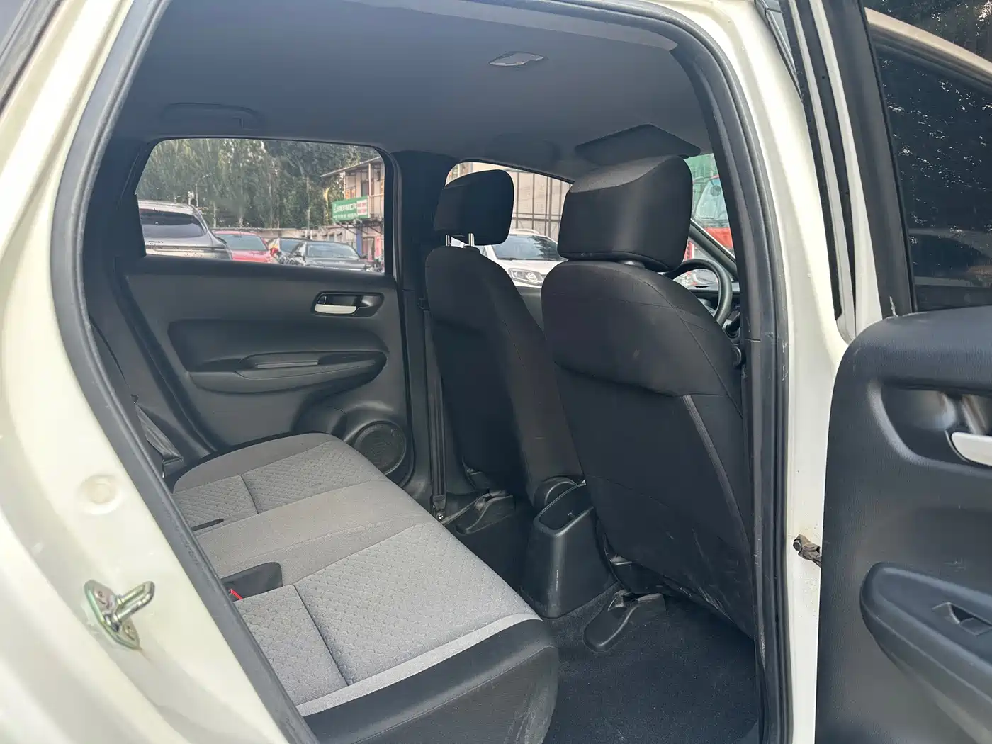Фото 14 - Honda Fit