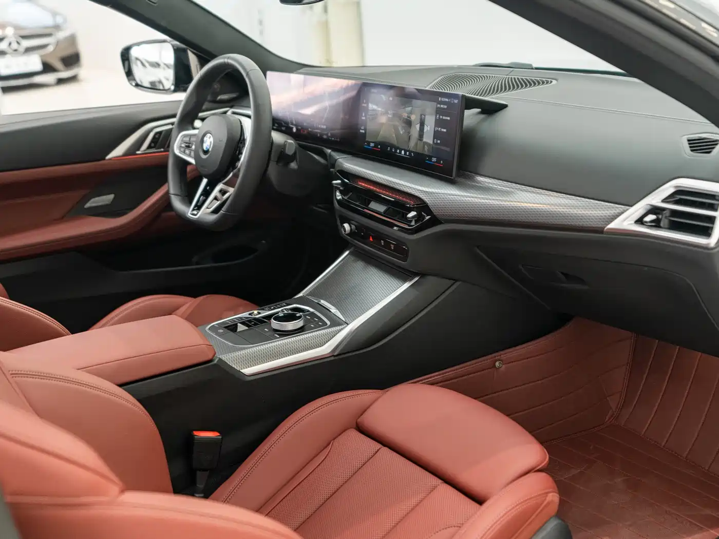 BMW 4 Series 2024 430i M Sport Shadow Edition фото 12