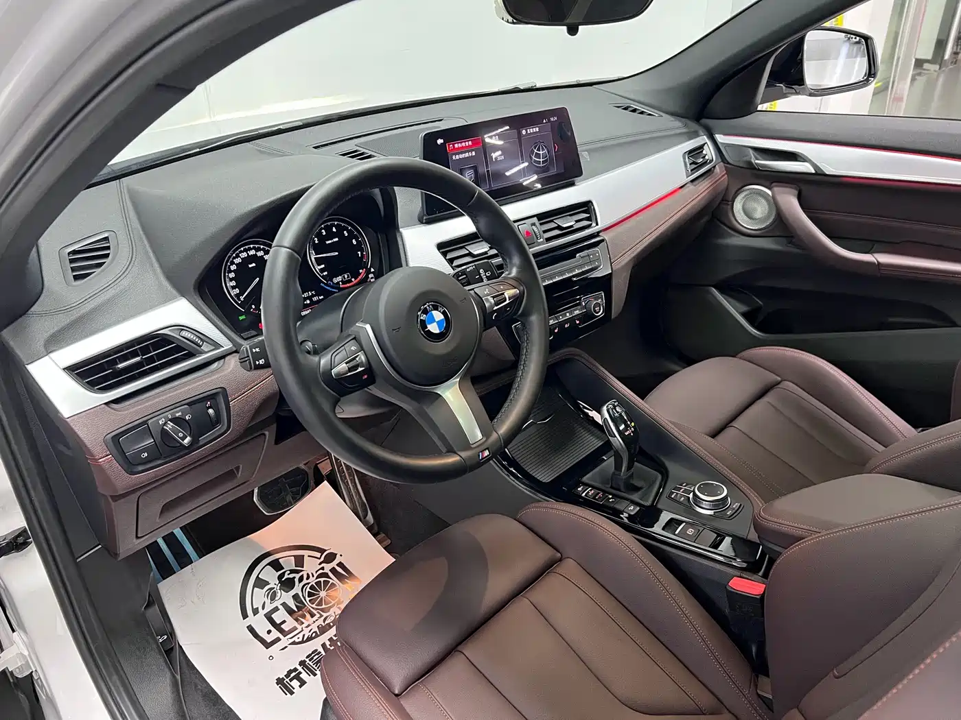 Фото 25 - BMW X2