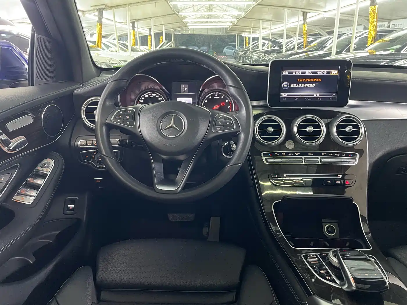 Mercedes-Benz GLC 2017 GLC 260 4MATIC Luxury фото 14