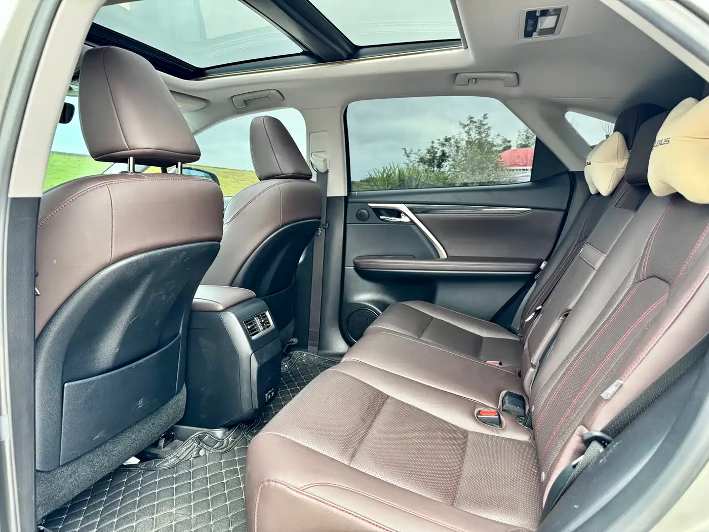 Lexus RX 2020 300 4WD Elegance Edition China VI фото 6