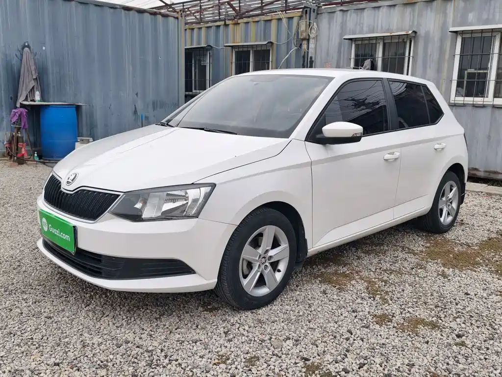 Photo 1 - Škoda Fabia