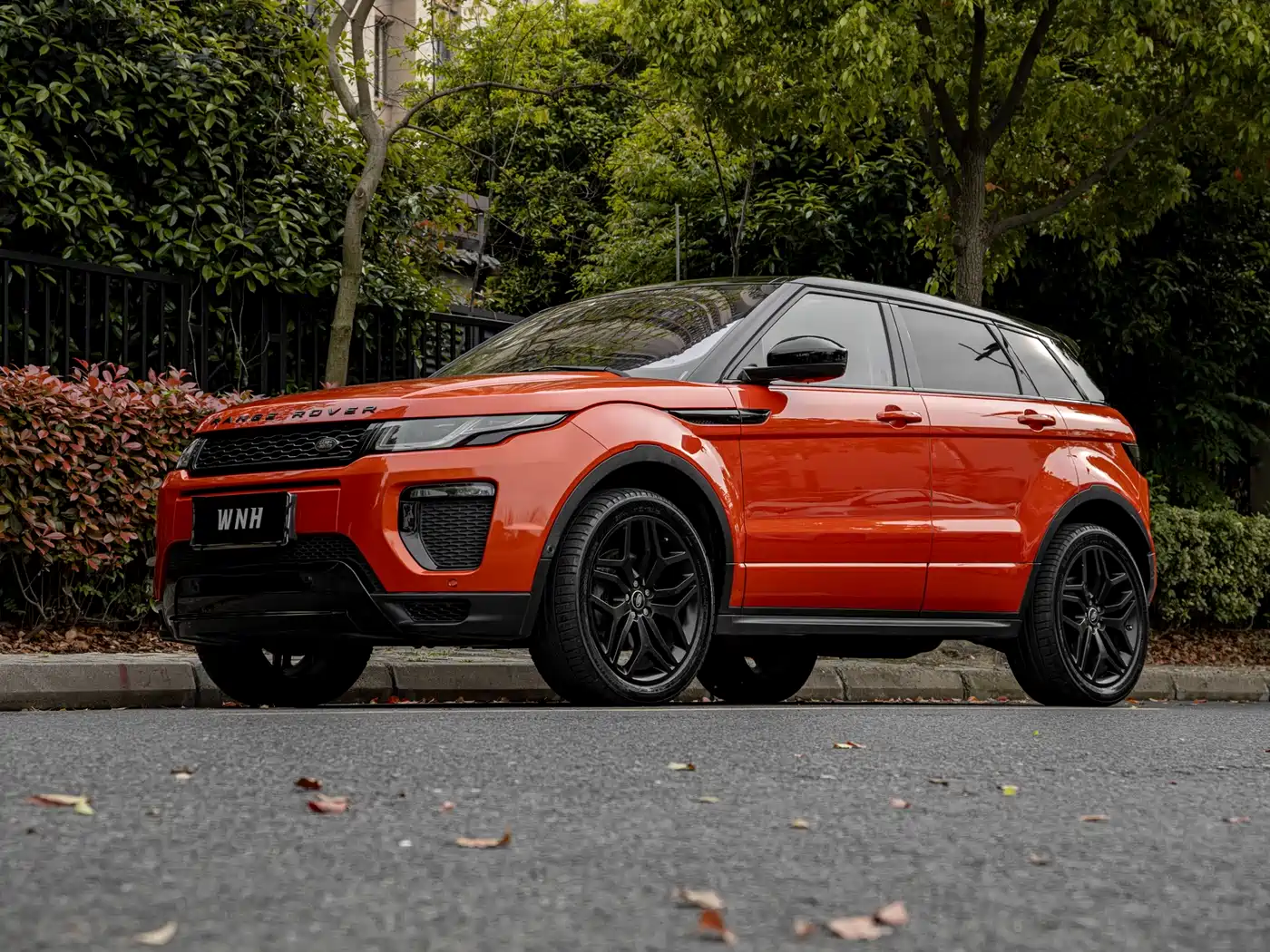 Land Rover Range Rover Evoque 2016 Model 2.0T Tilt Orange Limited Edition