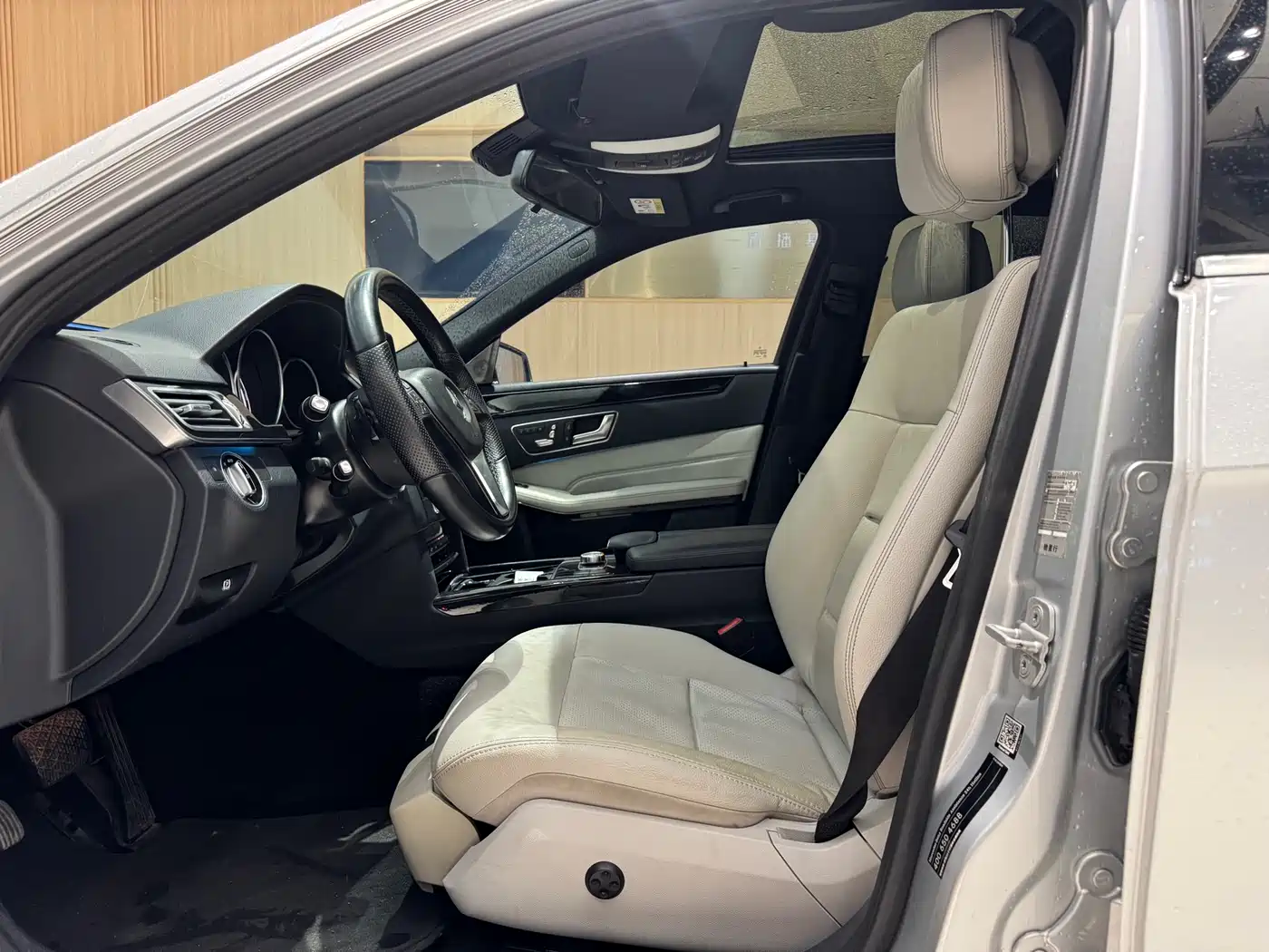 Mercedes-Benz E-Class 2014 E 260 L Sport фото 8