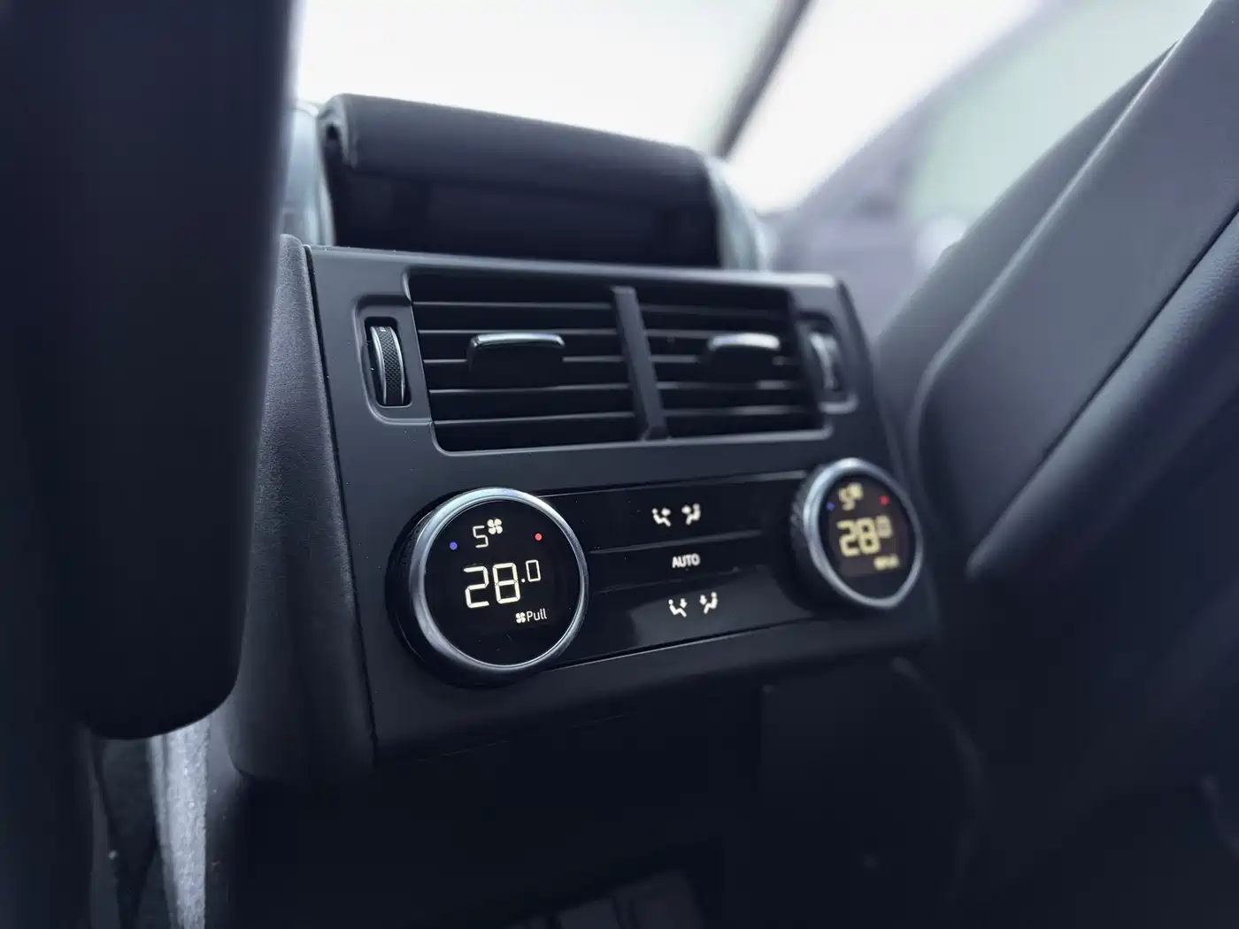 Land Rover Discovery 2024 Model 360PS S фото 29