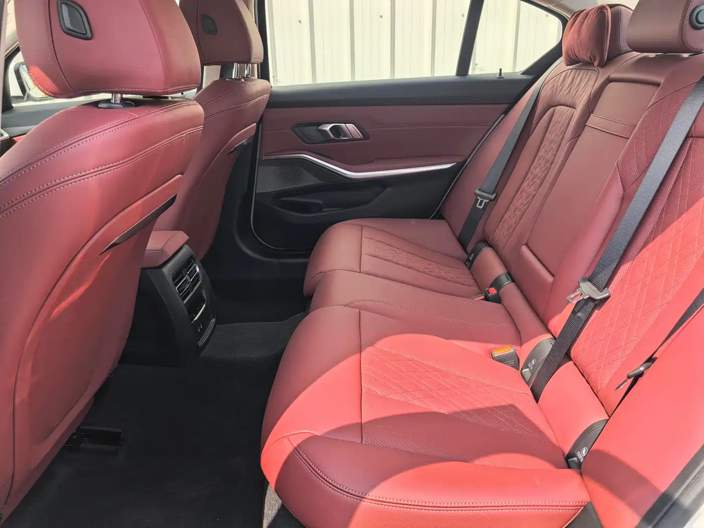 BMW 3 Series 2025 325Li M Sport Package фото 7