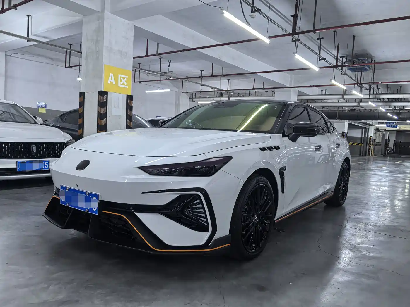 Changan UNI-V 2026 2025 1.5T 500Bar Premium Sport Model