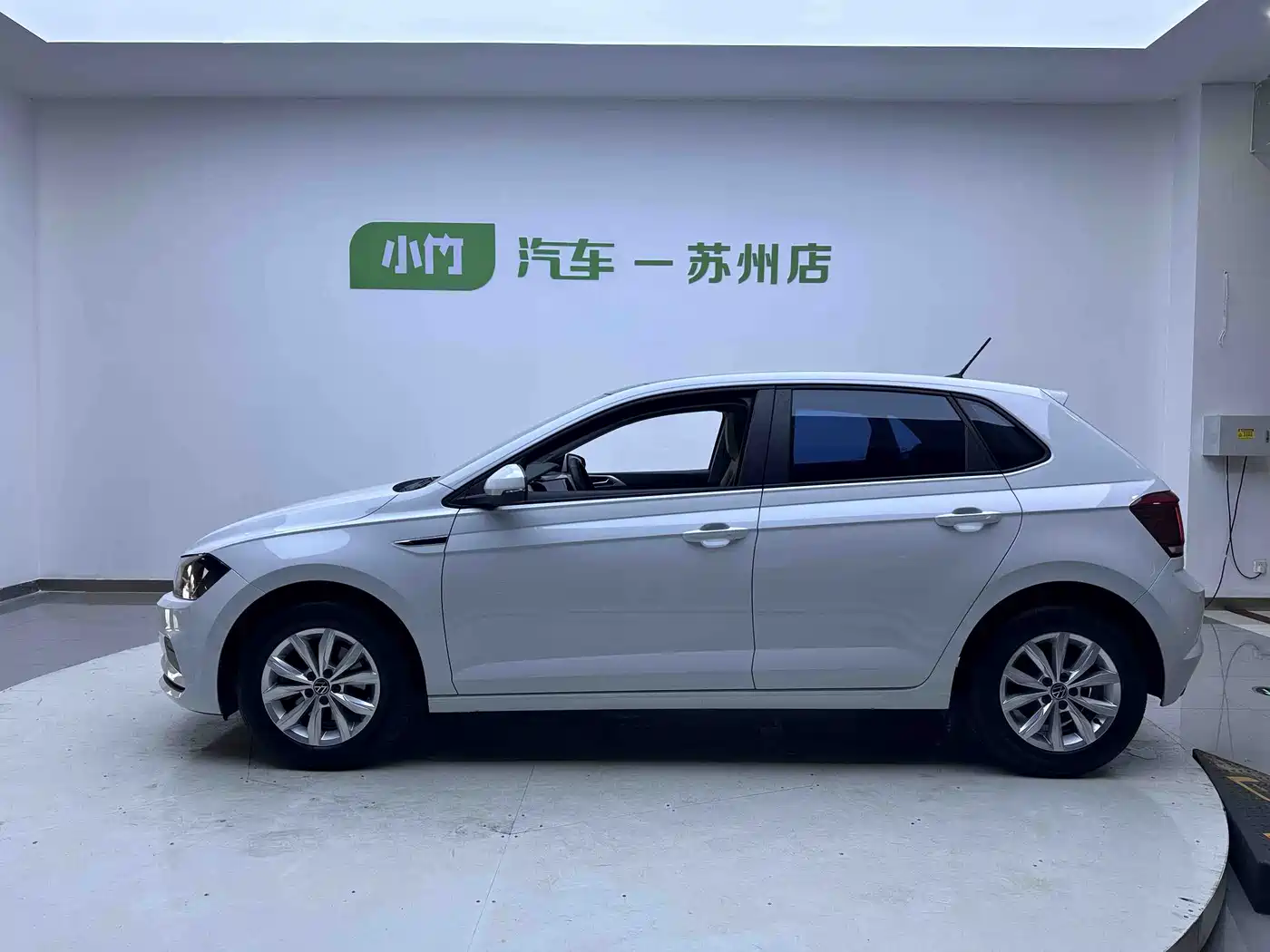 Volkswagen Polo 2024 2023 Facelift Plus 1.5L Auto Chroma Tech Edition