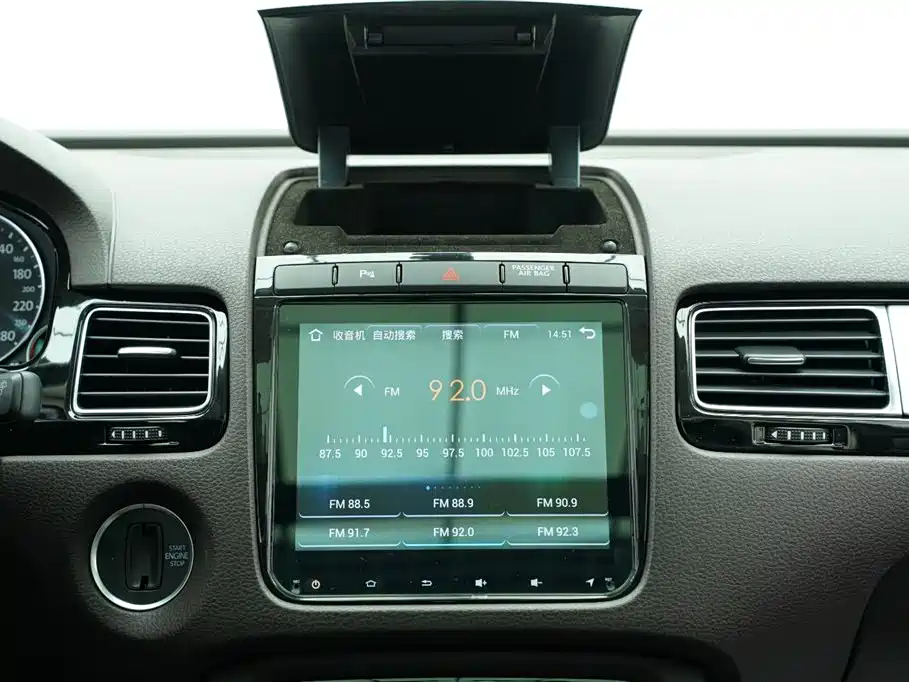 Фото 19 - Volkswagen Touareg
