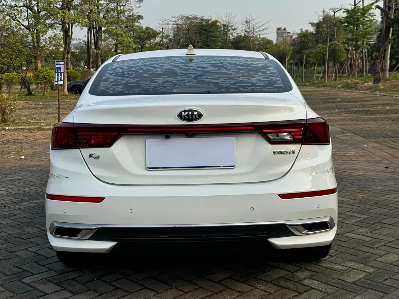 KIA K3