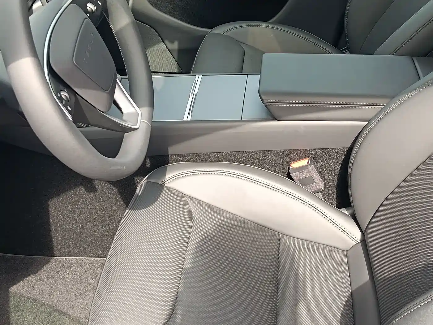 Tesla Model Y 2026 2026 Rear-Wheel Drive