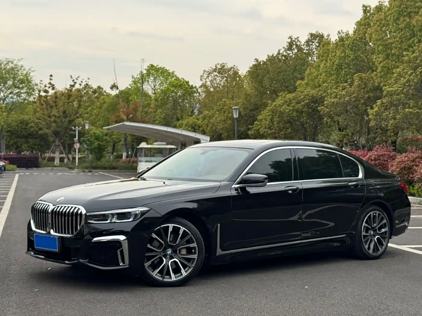 BMW 7 Series 2016 730Li Leading