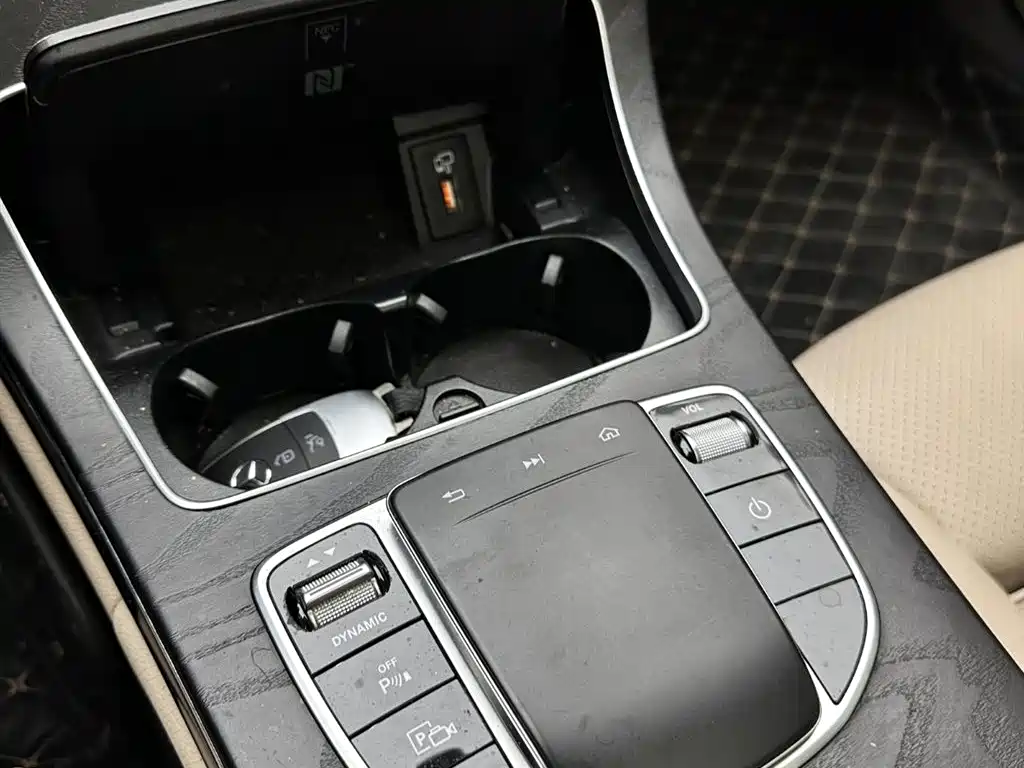 Mercedes-Benz C-Class 2019 Facelift C 260 L Sport фото 16