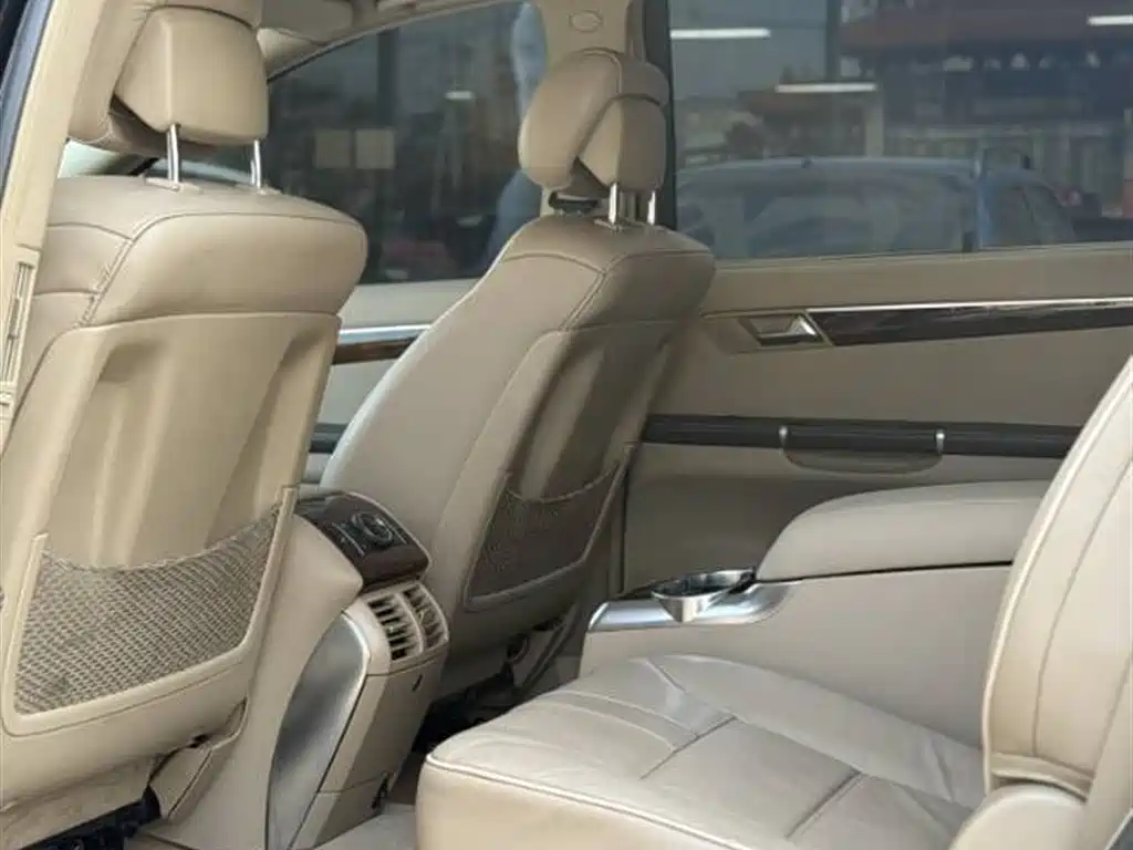 Mercedes-Benz R-Class 2010 R 350 L 4MATIC фото 5