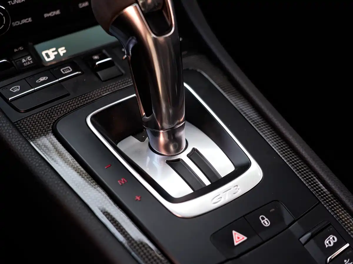 Porsche 911 2018 GT3 4.0L фото 24