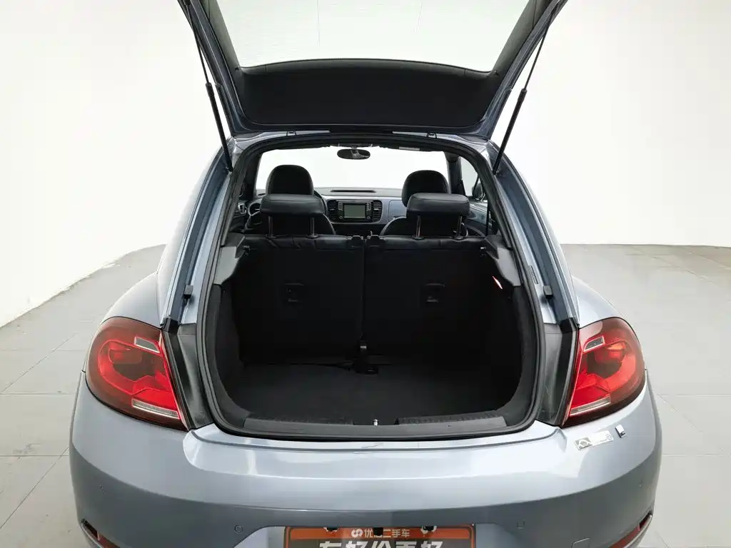 Volkswagen Beetle 2018 2018 180TSI Trend Joy Edition