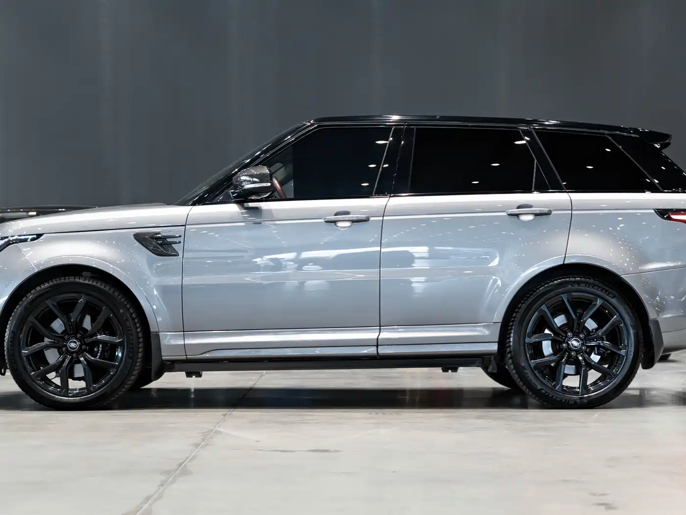 Land Rover Range Rover Sport 2021 5.0 SC V8 SVR фото 4