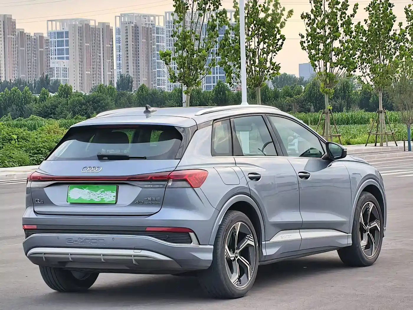 Audi Q4 e-tron 2025 2024 40 e-tron Creation Edition