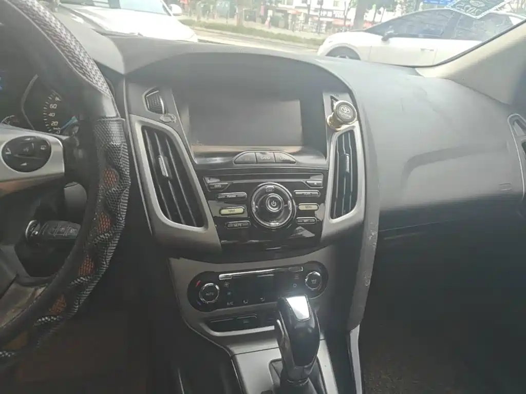 Ford Focus 2015 2012 Sedan 1.6L Automatic Trend