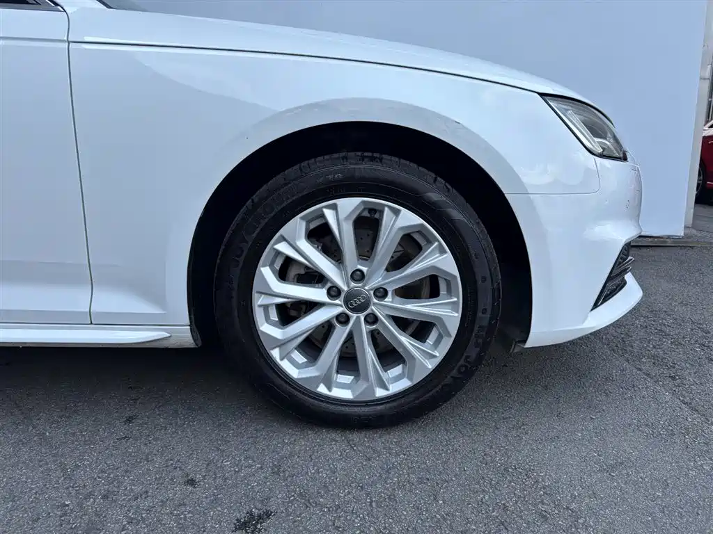 Audi A4L 2019 40 TFSI Progressive (China VI) фото 17
