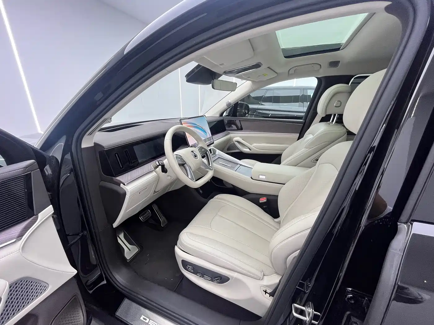 Denza N9 2025 2025 Model Prestige Edition