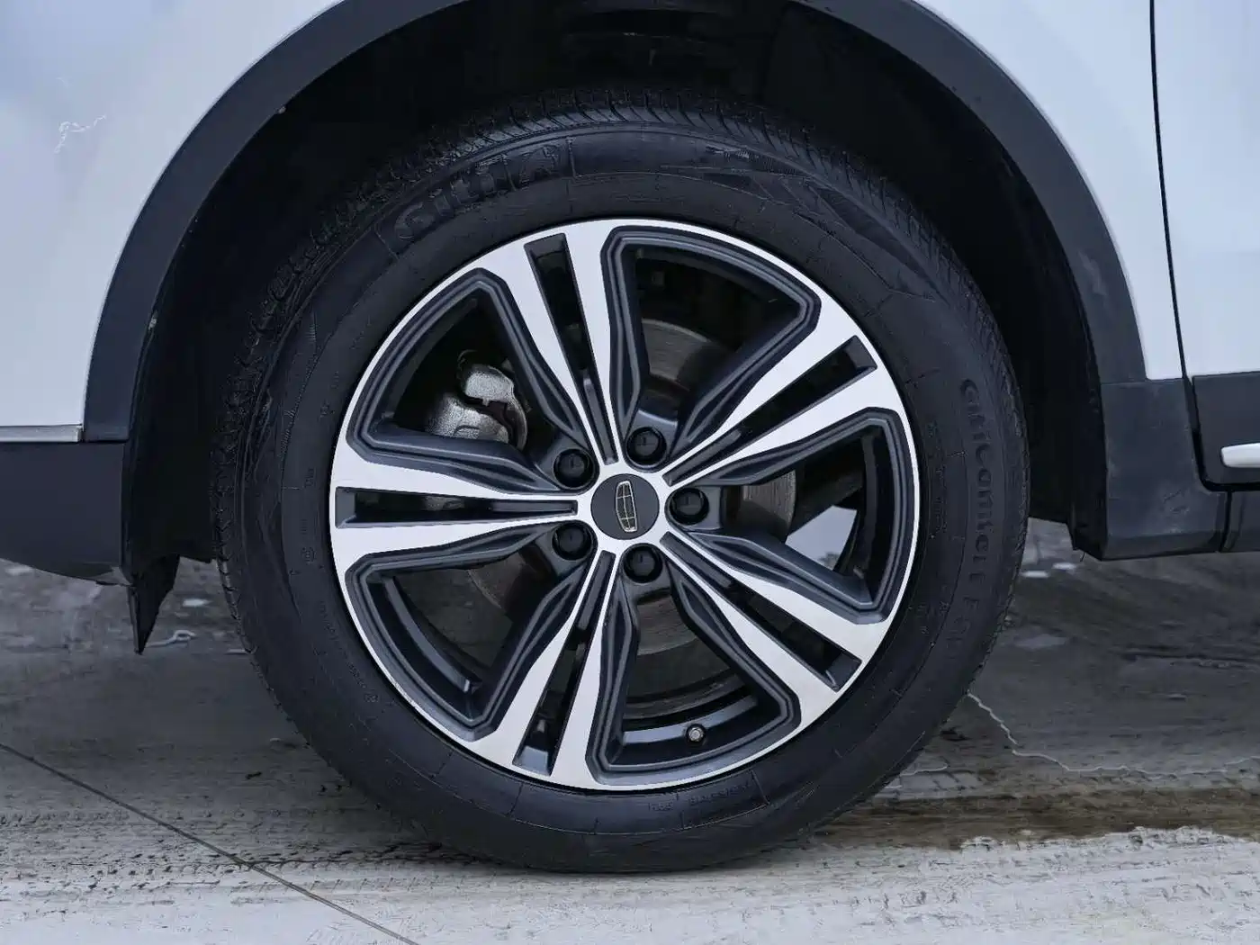 GEELY AUTOMOBILE BOYUE