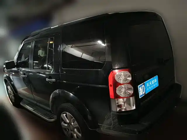 Land Rover Discovery 2014 3.0 SDV6 HSE Diesel — фото 2