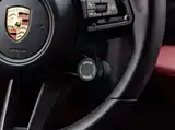صورة 19 - Porsche Taycan