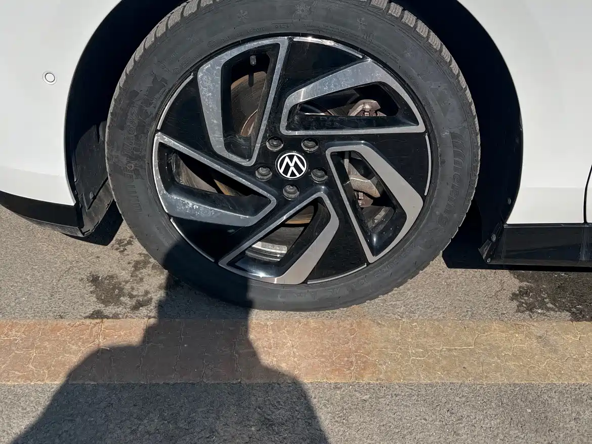 VOLKSWAGEN ID.7 VIZZION