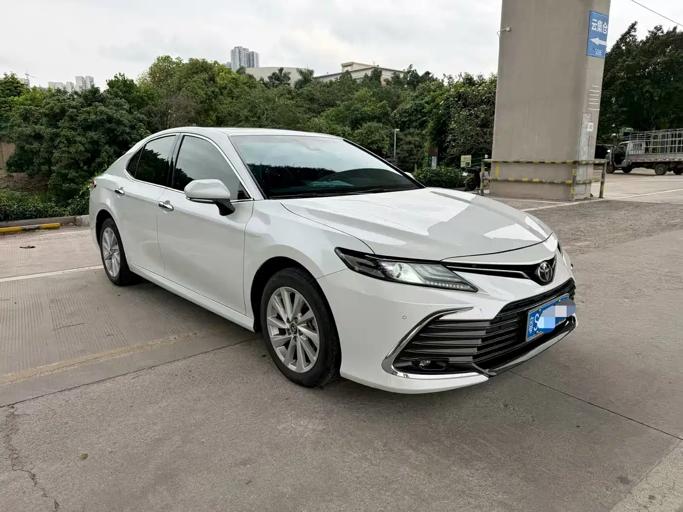 Toyota Camry 2021 2.0G Luxury Edition фото 3