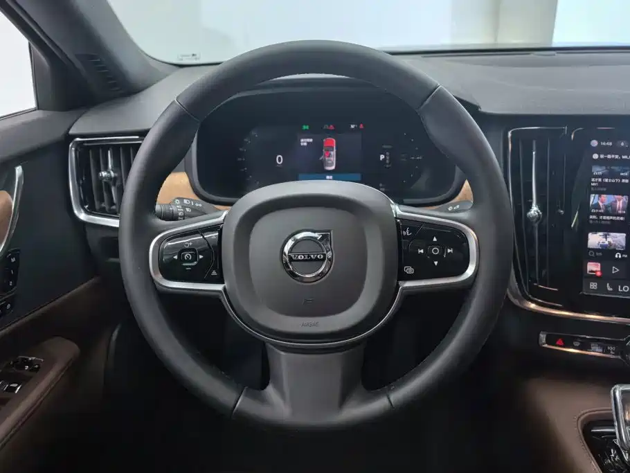 Volvo S90 2025 2025 B5 Zhiyi Luxury Edition