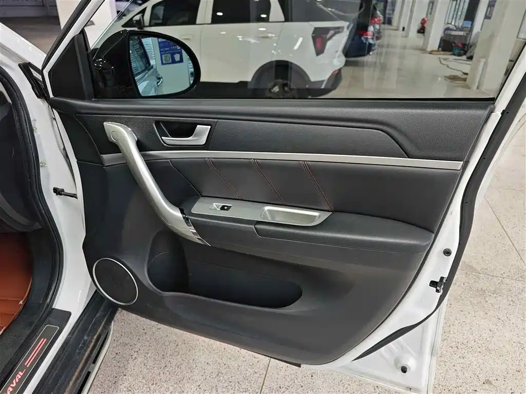 Haval H6 2015 Sport 1.5T Automatic 2WD Luxury фото 19