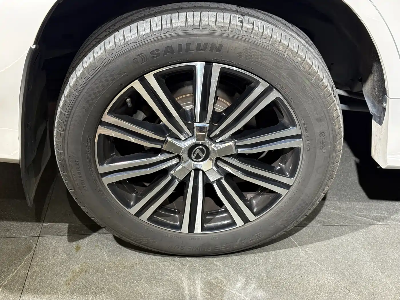 Lexus LX 2017 570 Prestige Luxury фото 20