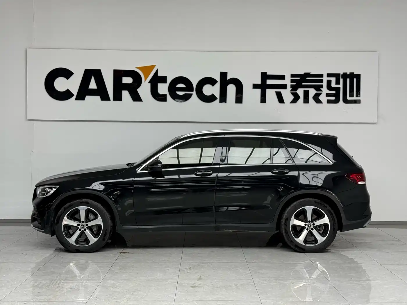 Mercedes-Benz GLC 2022 Facelift III GLC 260 L 4MATIC Dynamic фото 2
