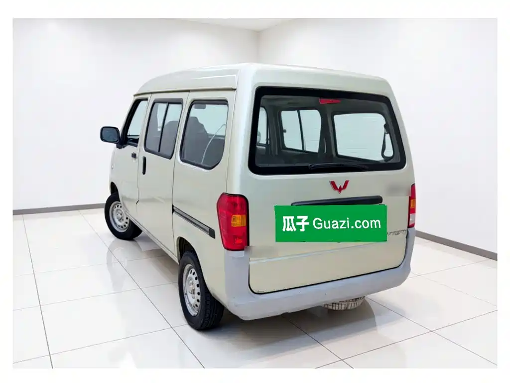 Wuling Motors Wuling Zhiguang 2014 2013 1.0L Practical