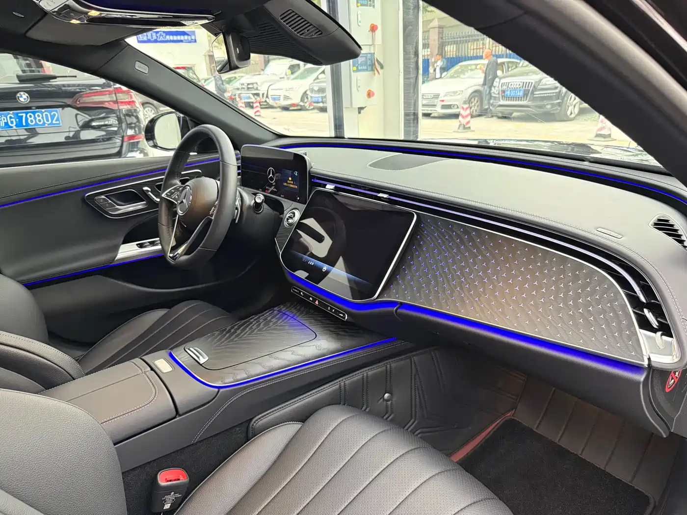 Mercedes-Benz E-Class 2024 E 300 L Fashion Sport фото 2