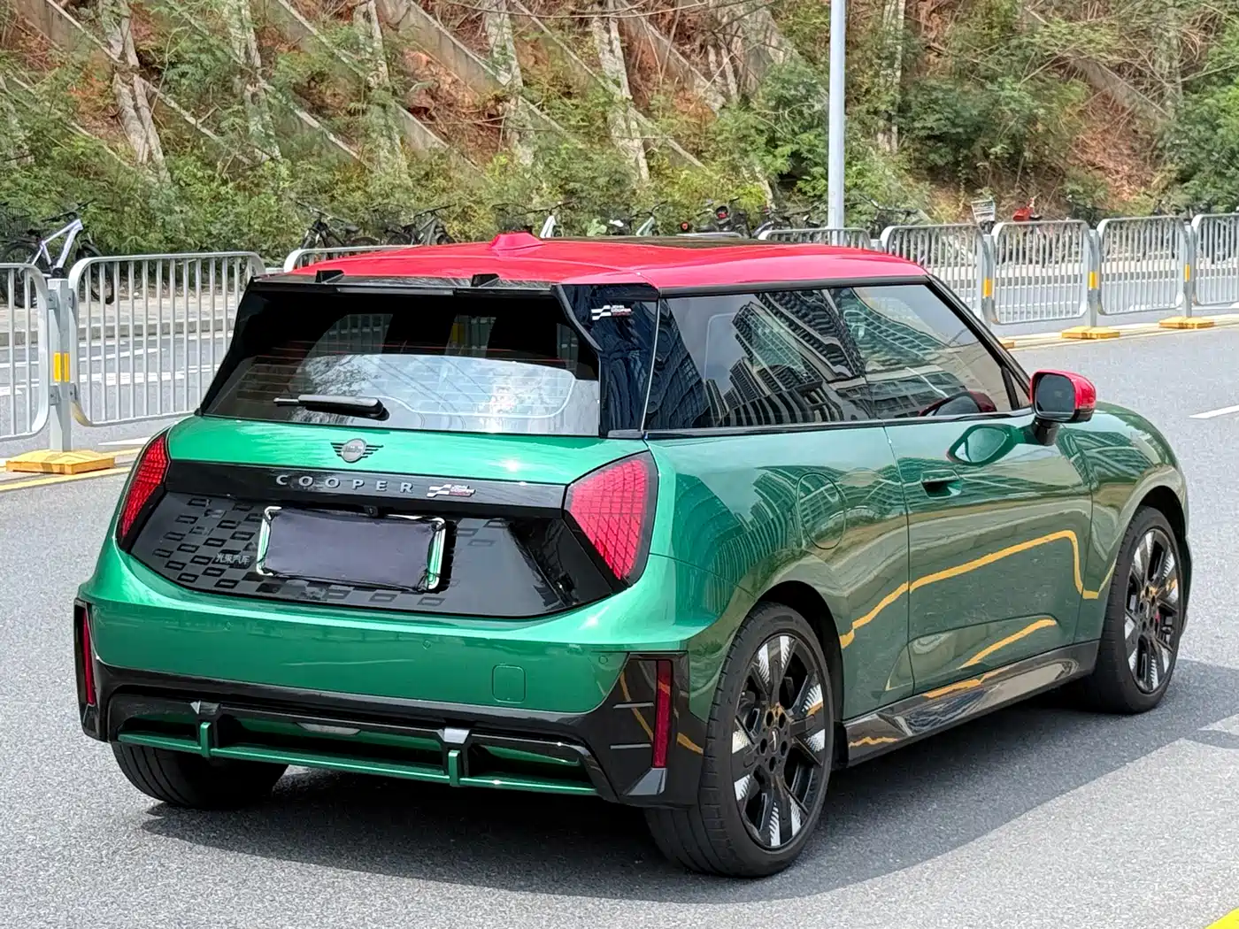 MINI ELECTRIC  JCW