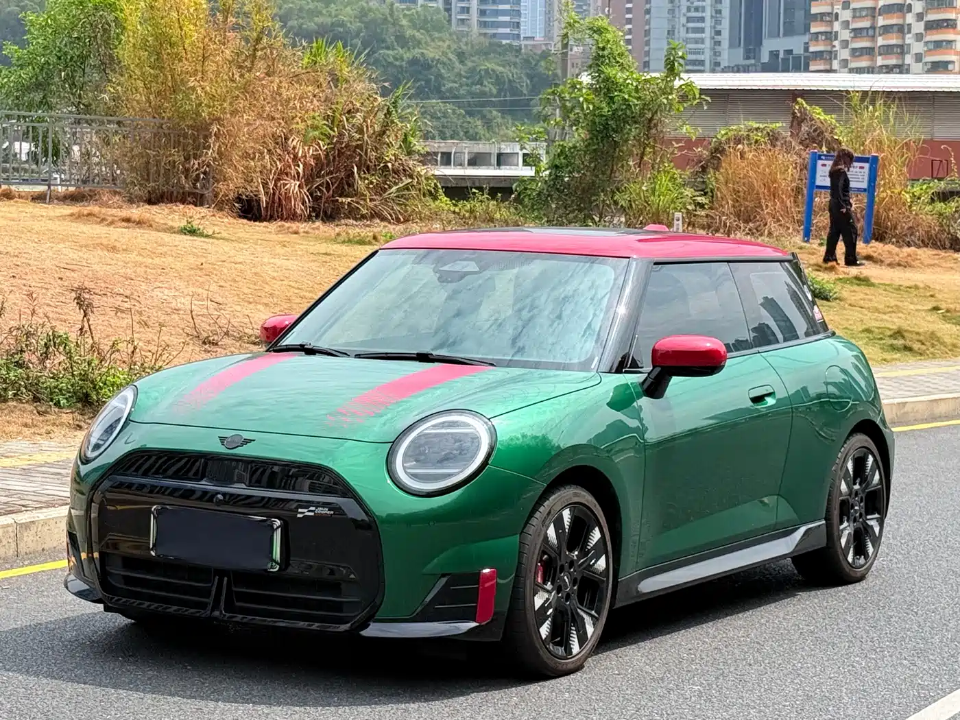 MINI ELECTRIC  JCW