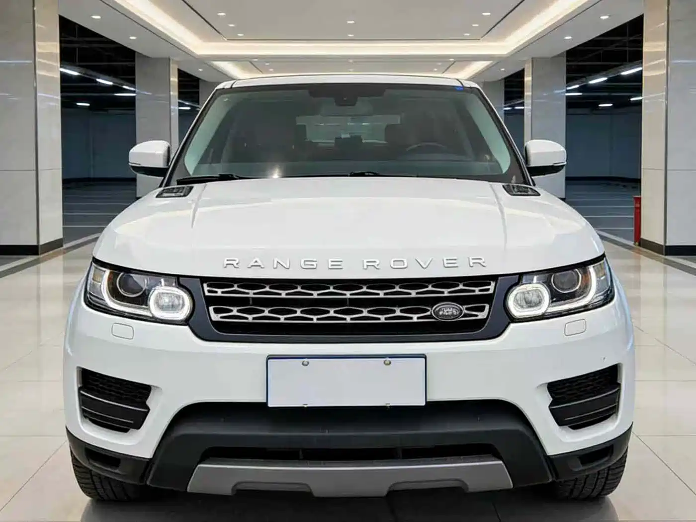 Фото 2 - Land Rover Range Rover Sport