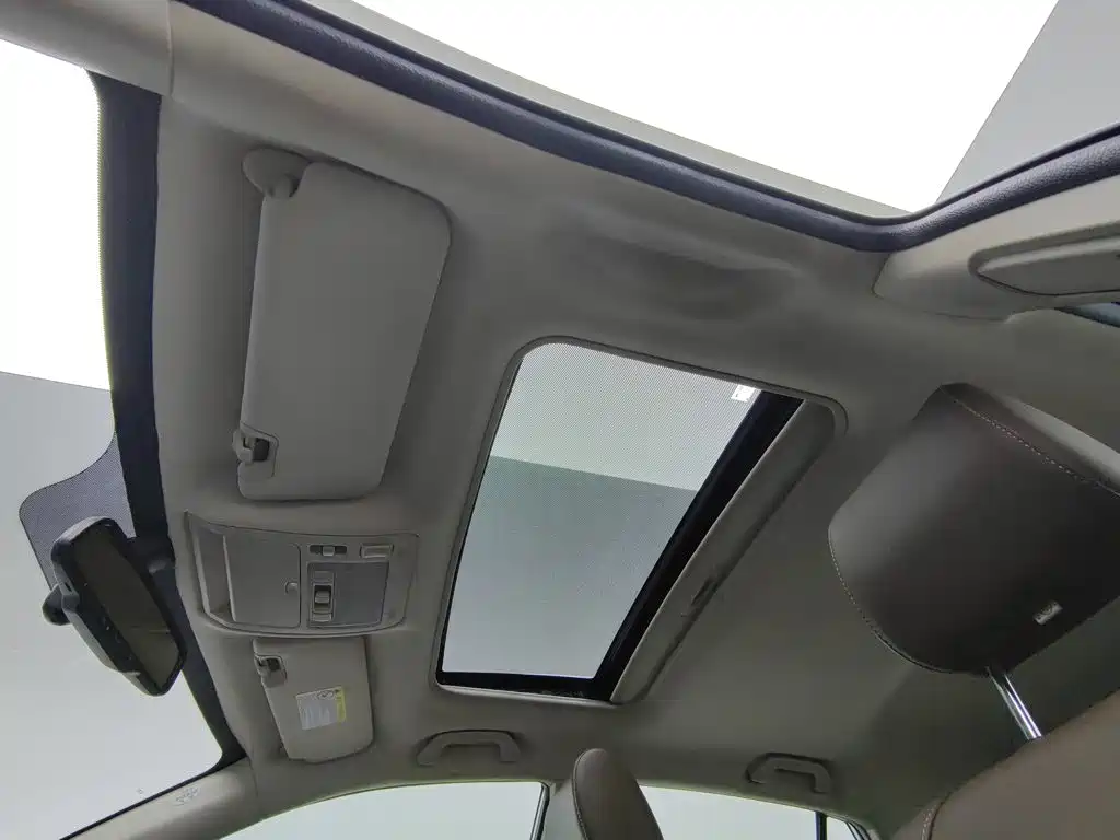 BYD S7 2016 2016 2.0T Automatic Premium Model