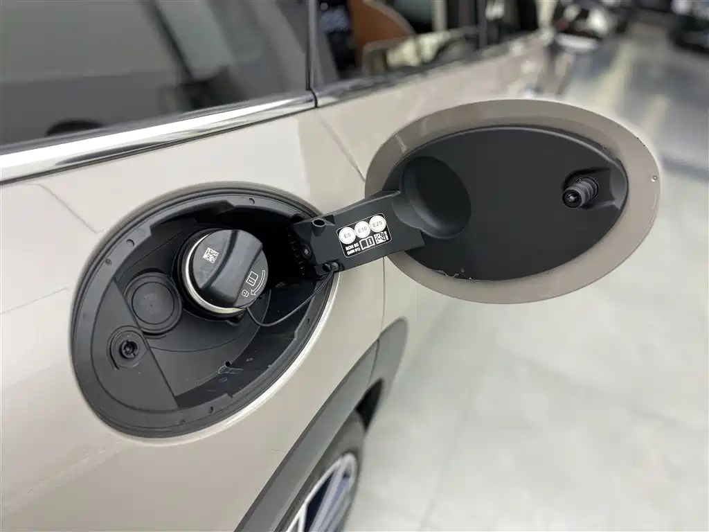 MINI CLUBMAN 2023 2023 Facelift 1.5T COOPER Connoisseur