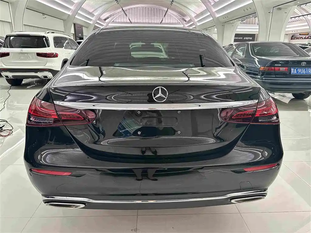 Mercedes-Benz E-Class, миниатюра 19