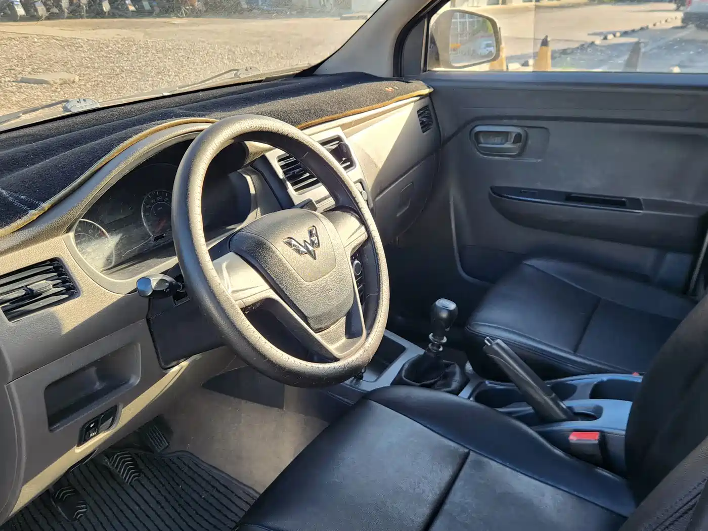 Wuling Motors Wuling Rongguang V 2019 2019 1.5L Standard China VI LAR