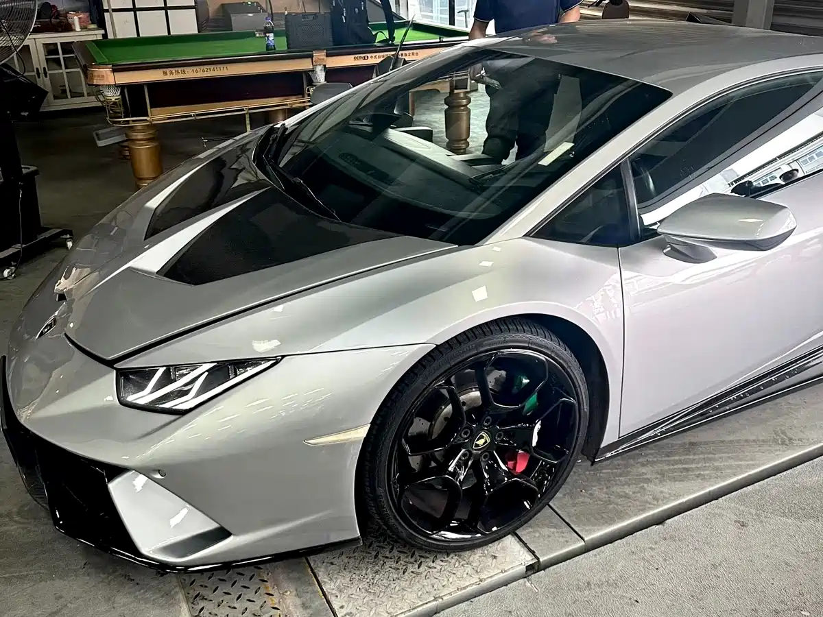 Lamborghini Huracán 2016 LP 600-4 Limited Edition фото 3