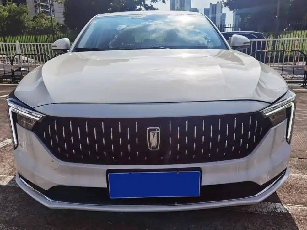 Фото 1 - Besturn B70