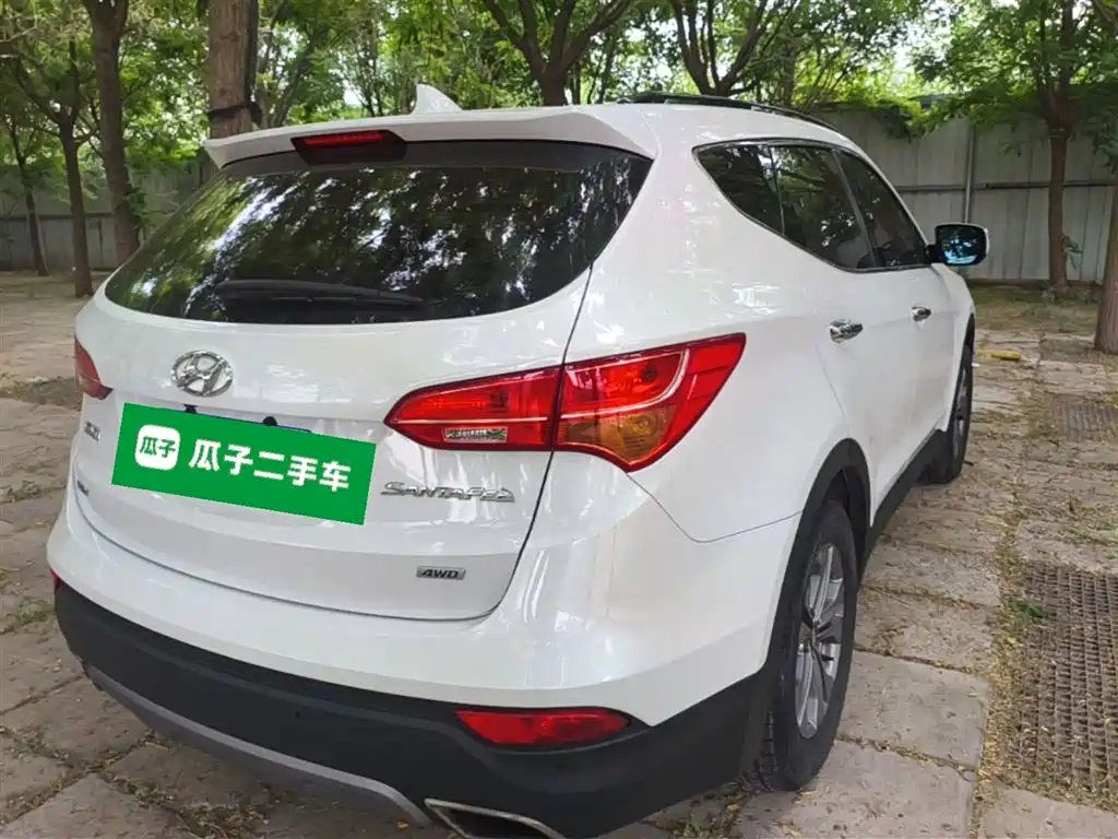 Hyundai Santa Fe 2015 2.0T Automatic 2WD Smart 5-Seater фото 12